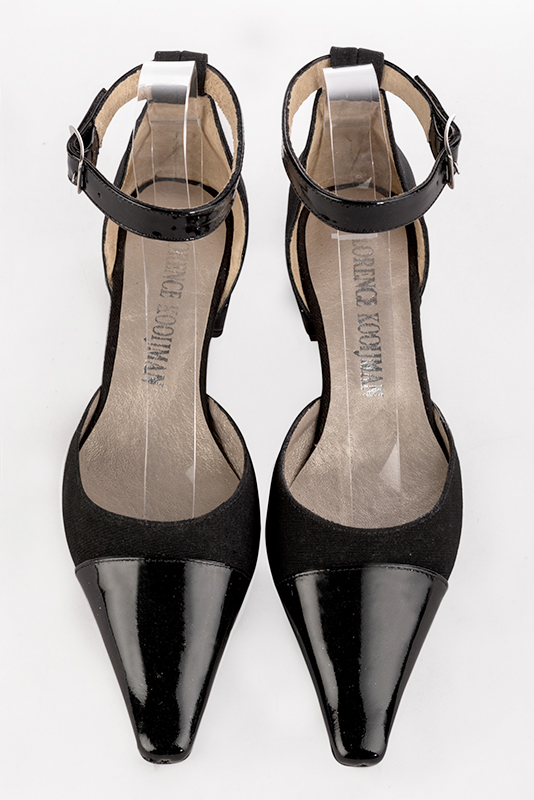 Gloss black women's open side shoes, with a strap around the ankle. Tapered toe. Low block heels. Top view - Florence KOOIJMAN